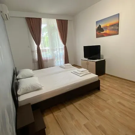 Luxury First Line With Pool And Sea View In Complex Oazis Apartment