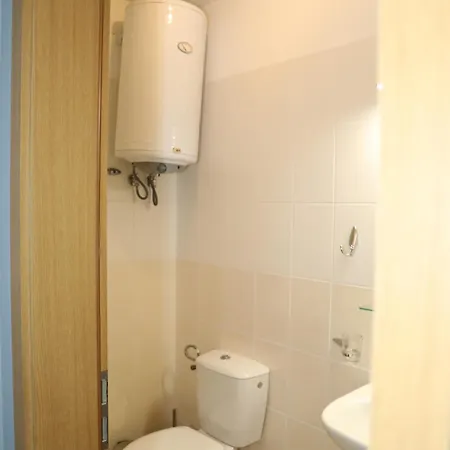 Apartment Luxury First Line With Pool And Sea View In Complex Oazis