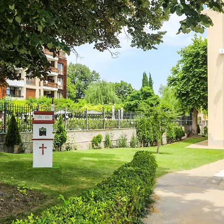 Luxury First Line With Pool And Sea View In Complex Oazis Apartment Ravda