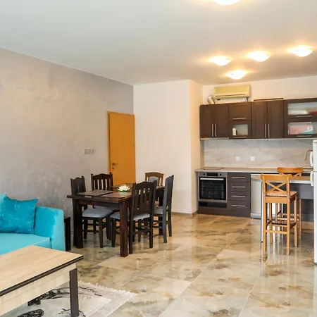 Apartment Luxury First Line With Pool And Sea View In Complex Oazis Ravda