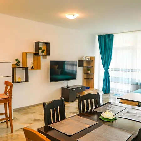 Luxury First Line With Pool And Sea View In Complex Oazis Apartment Ravda