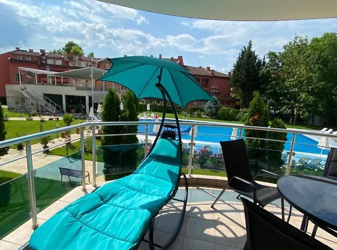 דירה Luxury First Line With Pool And Sea View In Complex Oazis *