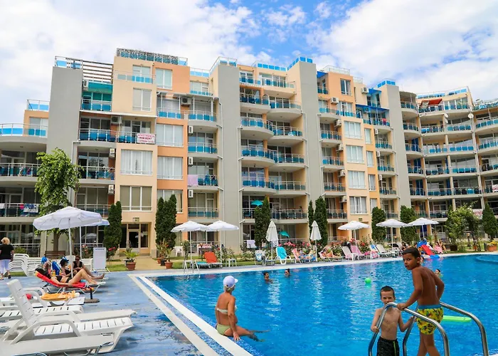 Luxury First Line With Pool And Sea View In Complex Oazis דירה *