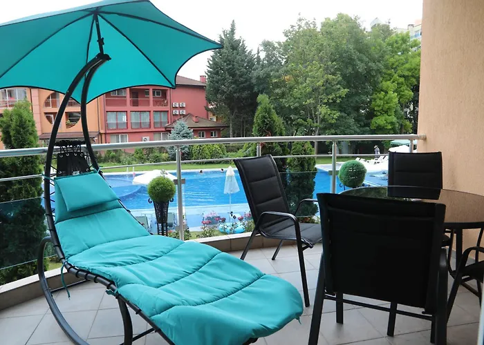 דירה Luxury First Line With Pool And Sea View In Complex Oazis *