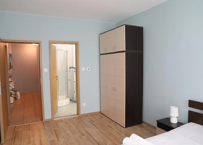 Luxury First Line With Pool And Sea View In Complex Oazis דירה רבדה