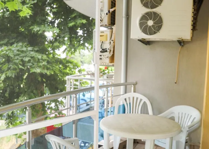 דירה Luxury First Line With Pool And Sea View In Complex Oazis *