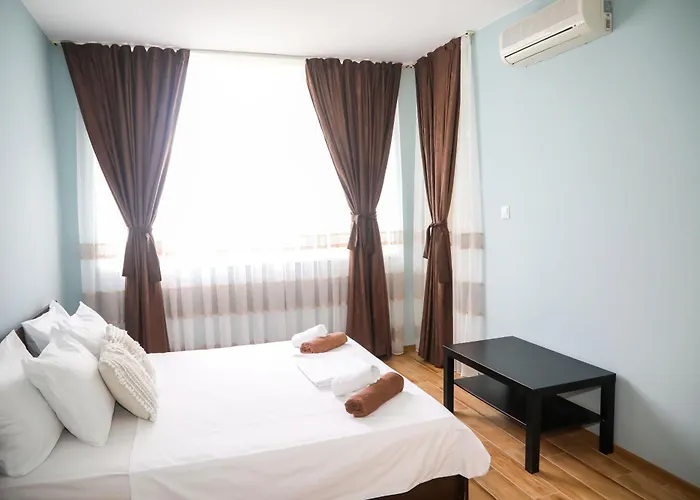 דירה Luxury First Line With Pool And Sea View In Complex Oazis *