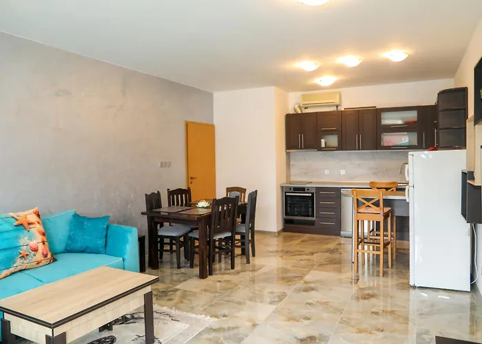 דירה Luxury First Line With Pool And Sea View In Complex Oazis רבדה